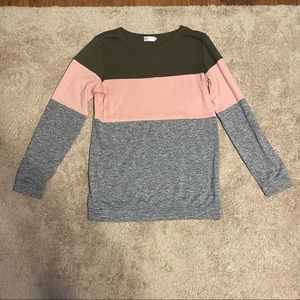 Multicolored long sleeve shirt Size: Medium